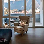 Lakeview Panorama Penthouse With Washer & Dryer